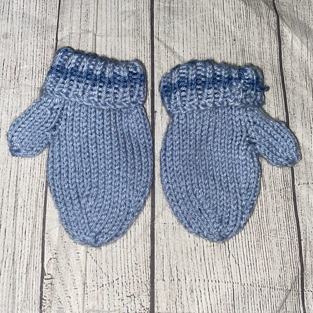 Toddler knit mittens blue  